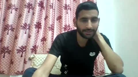 Snapshot of bigcockboy2580 chatting on 02-13-25, 05:22 akash online show from 02-13-25, 05:22
