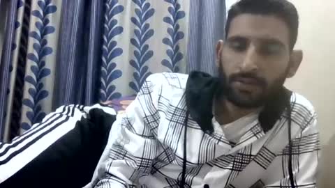Snapshot of bigcockboy2580 chatting on 02-16-25, 04:53 akash online show from 02-16-25, 04:53