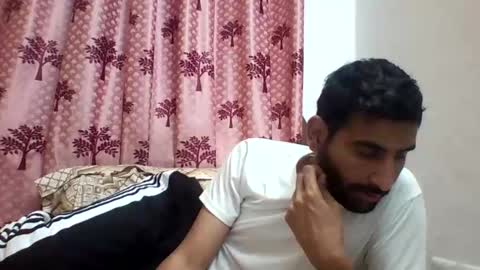 Snapshot of bigcockboy2580 chatting on 03-09-25, 04:11 akash online show from 03-09-25, 04:11