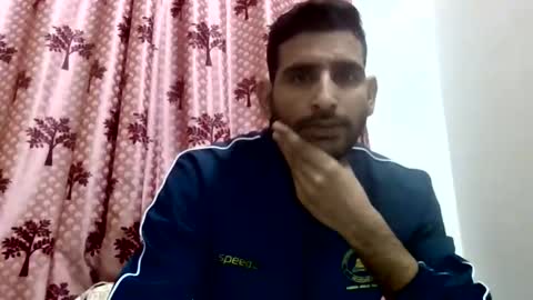 Snapshot of bigcockboy2580 chatting on 10-06-25, 11:07 akash online show from 10-06-25, 11:07