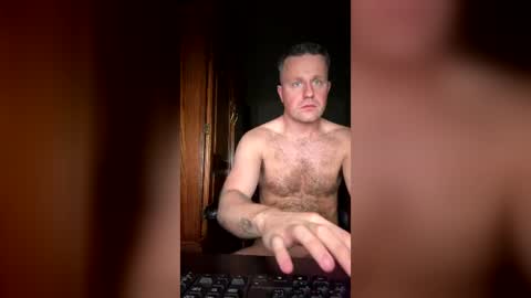 Snapshot of bigcockdude31 chatting on 07-17-26, 04:08 bigcockdude31 online show from 07-17-26, 04:08