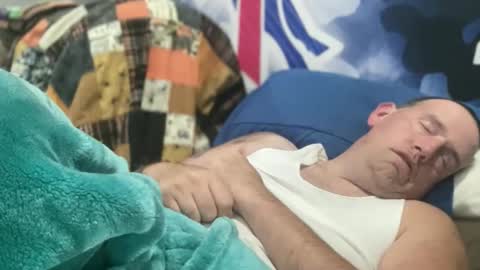 Snapshot of bigcocksuckingslut chatting on 11-08-25, 02:01 bigcocksuckingslut online show from 11-08-25, 02:01