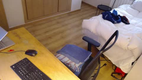 Snapshot of bigcok35spain chatting on 03-21-26, 09:03 bigcok35spain online show from 03-21-26, 09:03