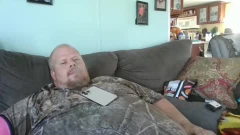 Tiny online show from 02-04-25, 04:08