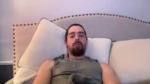 Snapshot of bigdaddy75333 chatting on 12-17-25, 01:44 bigdaddy75333 online show from 12-17-25, 01:44