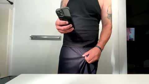 Snapshot of bigdave909420 chatting on 01-09-26, 10:33 bigdave909420 online show from 01-09-26, 10:33