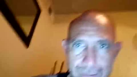 Snapshot of bigdick31589 chatting on 05-05-26, 04:04 bigdick31589 online show from 05-05-26, 04:04
