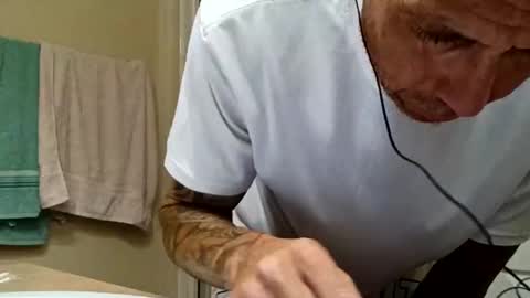 Snapshot of bigdick31589 chatting on 06-04-26, 10:16 bigdick31589 online show from 06-04-26, 10:16