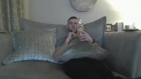 Snapshot of bigdickbrit1992 chatting on 02-28-26, 10:22 bigdickbrit1992 online show from 02-28-26, 10:22