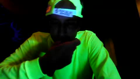 Snapshot of bigdickdaddy7201979564868 chatting on 06-18-26, 08:36 bigdickdaddy7201979564868 online show from 06-18-26, 08:36