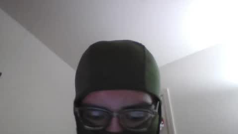 Snapshot of bigdickjojo17 chatting on 04-21-26, 06:34 JOJO online show from 04-21-26, 06:34