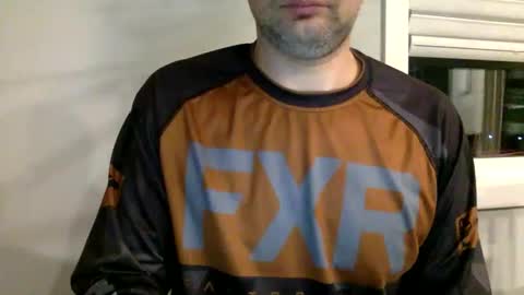 Snapshot of bigdickshowoff9877 chatting on 03-10-26, 04:06 Bigdickshowoff9877 online show from 03-10-26, 04:06