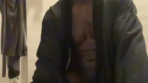 Snapshot of bigdicktrainer chatting on 10-16-25, 05:14 bigdicktrainer online show from 10-16-25, 05:14