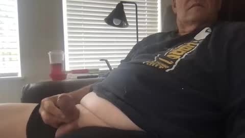 Snapshot of bigdog62_1 chatting on 10-30-25, 09:37 Bigdog62 online show from 10-30-25, 09:37