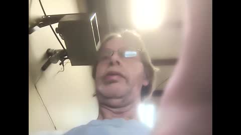 Snapshot of bigelectricrod chatting on 02-25-25, 07:36 bigelectricrod online show from 02-25-25, 07:36