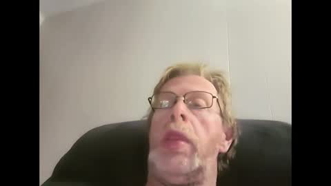 Snapshot of bigelectricrod chatting on 09-12-25, 12:33 bigelectricrod online show from 09-12-25, 12:33