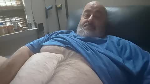 Snapshot of bigfuzzyteddybear chatting on 07-27-26, 02:35 bigfuzzyteddybear online show from 07-27-26, 02:35