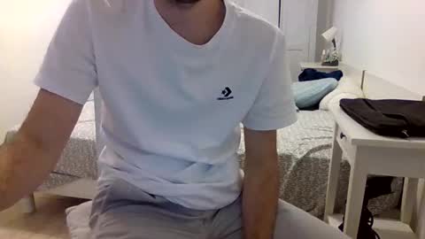 Snapshot of biggbaguette1 chatting on 10-08-25, 03:20 biggbaguette1 online show from 10-08-25, 03:20