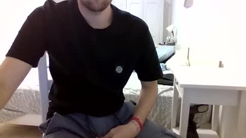 Snapshot of biggbaguette1 chatting on 10-13-25, 03:34 biggbaguette1 online show from 10-13-25, 03:34