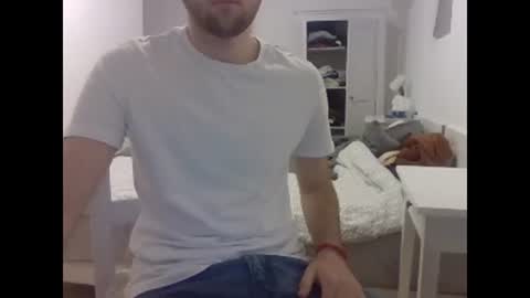 Snapshot of biggbaguette1 chatting on 02-01-26, 01:09 biggbaguette1 online show from 02-01-26, 01:09