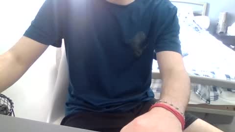 Snapshot of biggbaguette1 chatting on 03-02-26, 12:01 biggbaguette1 online show from 03-02-26, 12:01