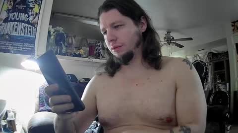 biggerisbetter21 online show from 02-26-25, 08:54