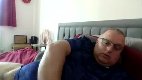 Snapshot of bigguy2014 chatting on 05-05-26, 02:25 bigguy2014 online show from 05-05-26, 02:25