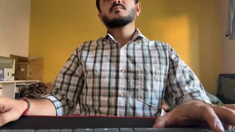 bighandsomesatisfy online show from 04-07-26, 11:54