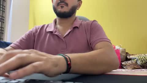 bighandsomesatisfy online show from 04-19-26, 04:39