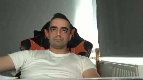 Snapshot of bighead3dcock chatting on 10-27-25, 10:41 bighead3dcock online show from 10-27-25, 10:41