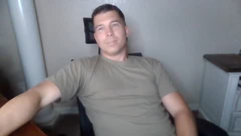 Snapshot of bigheadsoldier chatting on 06-13-26, 04:54 bigheadsoldier online show from 06-13-26, 04:54