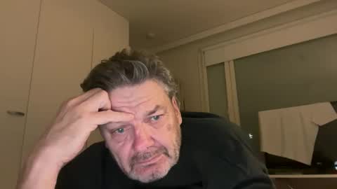 Snapshot of bigheart60 chatting on 10-22-25, 06:07 bigheart60 online show from 10-22-25, 06:07