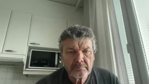 Snapshot of bigheart60 chatting on 06-11-26, 09:29 bigheart60 online show from 06-11-26, 09:29