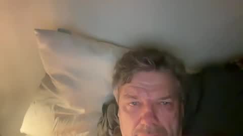 Snapshot of bigheart60 chatting on 06-14-26, 01:47 bigheart60 online show from 06-14-26, 01:47