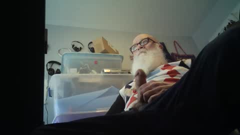 Snapshot of bigjeff01 chatting on 04-29-26, 08:15 bigjeff01 online show from 04-29-26, 08:15