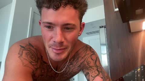 Snapshot of bigjonnnnnn chatting on 06-02-26, 05:26 BIGJONNNNN online show from 06-02-26, 05:26