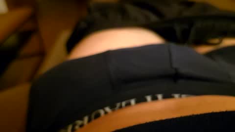 Snapshot of biglolli1 chatting on 10-22-25, 08:30 biglolli1 online show from 10-22-25, 08:30