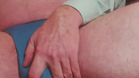 Red online show from 12-17-24, 06:42