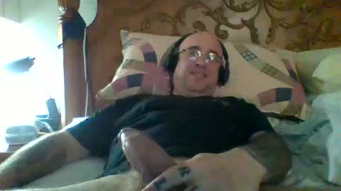 Snapshot of bigmike197167 chatting on 05-26-26, 06:20 bigmike197167 online show from 05-26-26, 06:20