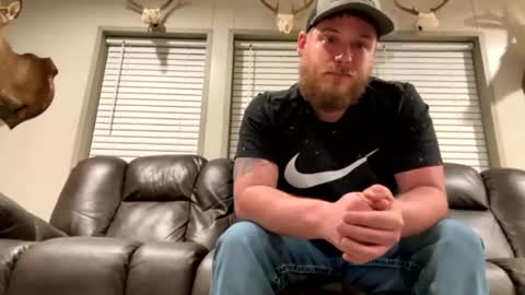 Snapshot of bigmike606420 chatting on 06-14-26, 04:47 Bigmike online show from 06-14-26, 04:47