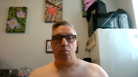 Snapshot of bignhard_69_ chatting on 06-12-26, 05:12 bignhard_69_ online show from 06-12-26, 05:12