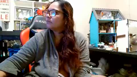 the Mini mami online show from 11-13-25, 12:48