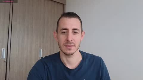 Snapshot of bigonehott chatting on 11-09-25, 04:27 online show from 11-09-25, 04:27