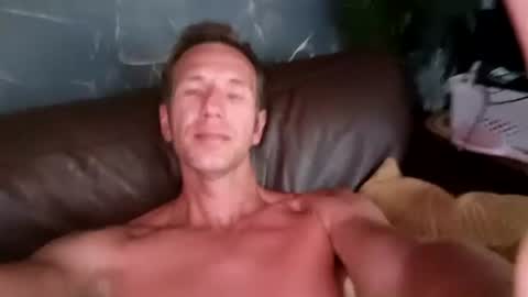 Snapshot of bigpeter84 chatting on 06-28-26, 06:14 bigpeter84 online show from 06-28-26, 06:14