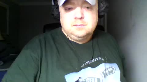 Snapshot of bigred_nyc chatting on 11-08-25, 07:19 Big Red online show from 11-08-25, 07:19