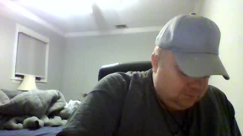 Snapshot of bigred_nyc chatting on 11-20-25, 03:18 Big Red online show from 11-20-25, 03:18