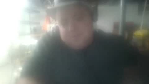 Snapshot of bigred_nyc chatting on 12-19-25, 08:43 Big Red online show from 12-19-25, 08:43