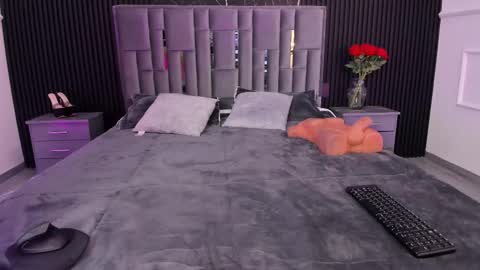 Zayra online show from 03-12-26, 08:09