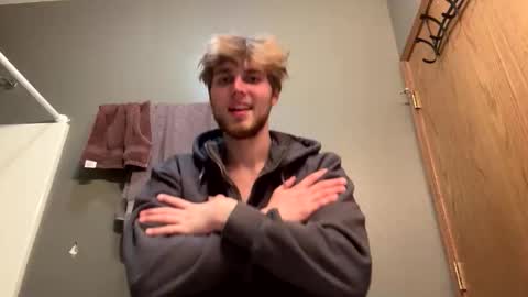 bigskinnyboyshh online show from 04-11-26, 03:55