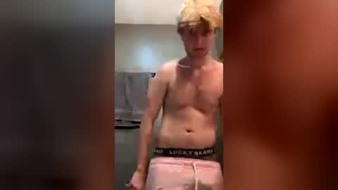 bigskinnyboyshh online show from 07-10-26, 03:00